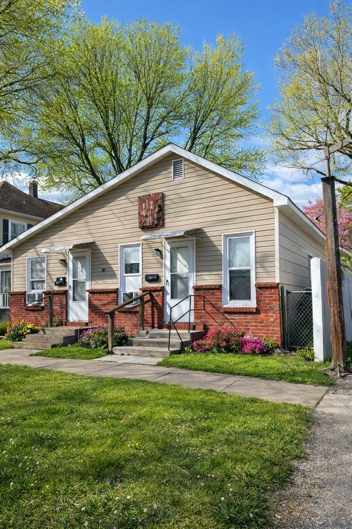 Columbus Condo: 305 W Maple