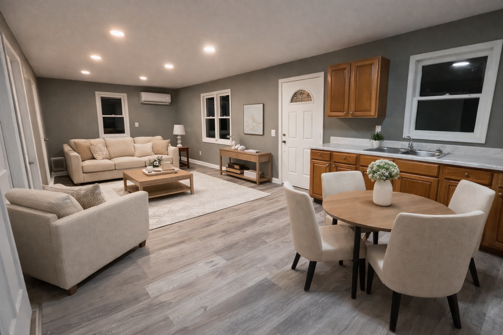 Columbus Condo: 109 1/2 S Illinois