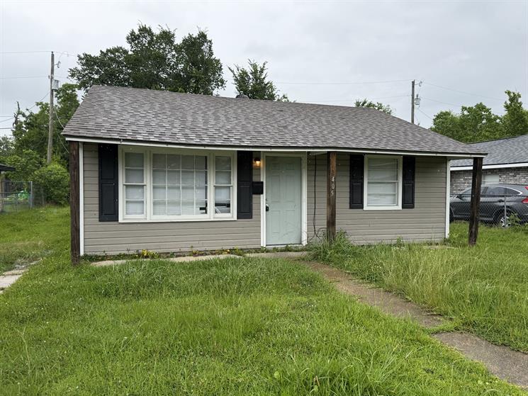 Lake Charles House: 2405 9th St