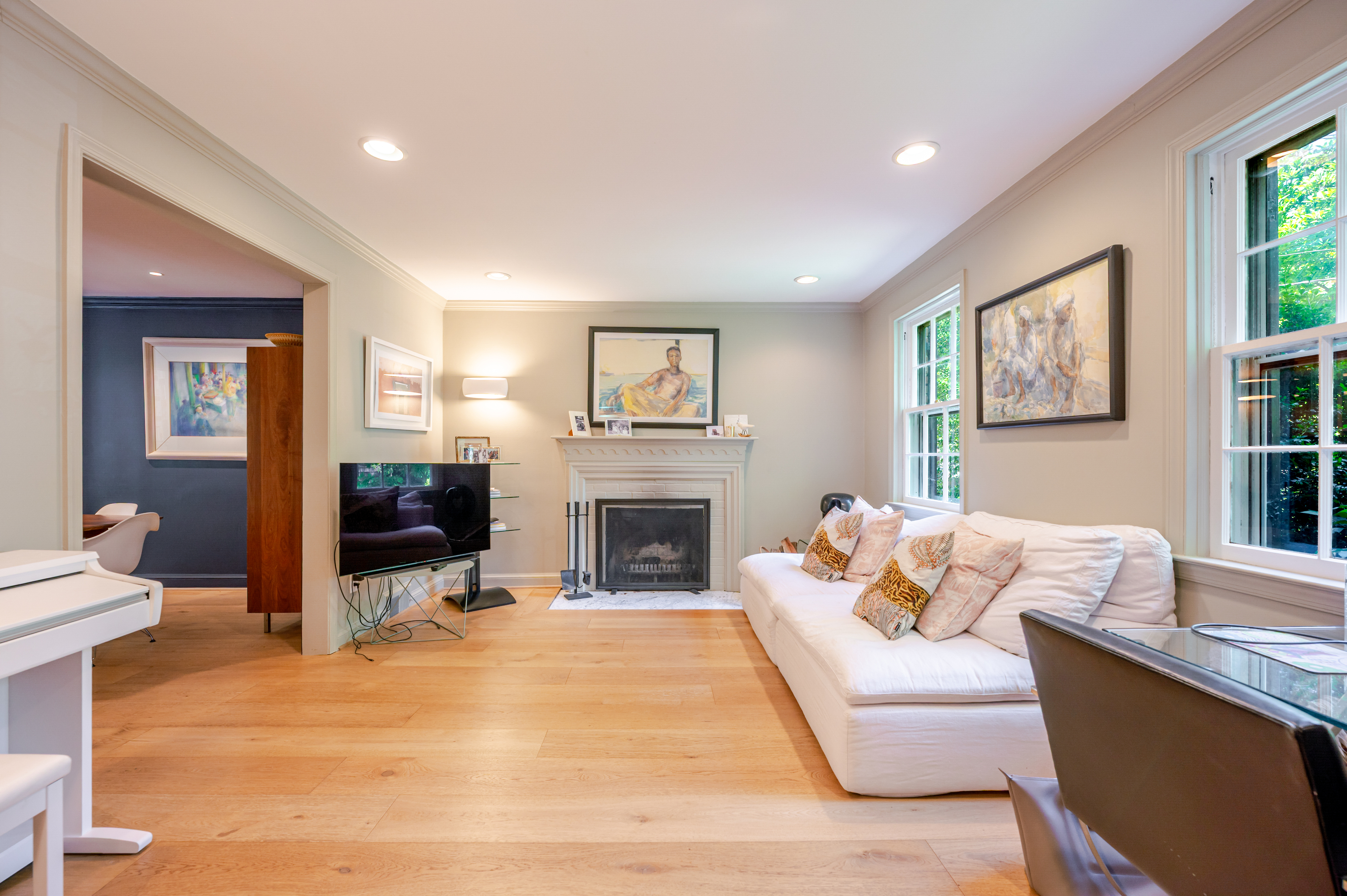 Washington House: 4612 Sedgwick St NW