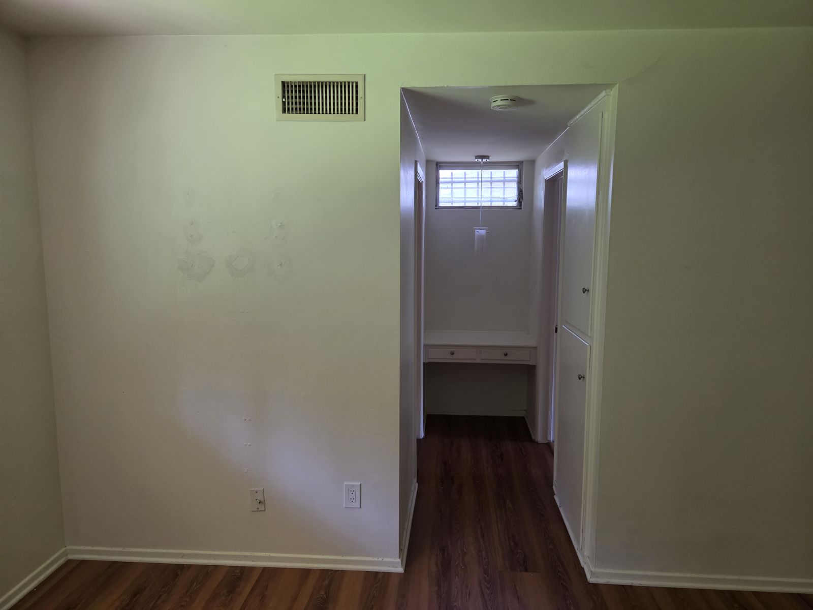North Hollywood House: 4734 Laurelgrove Avenue