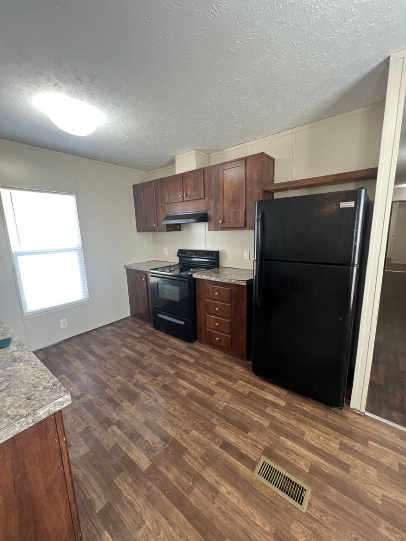 Troy House: 142 CO ROAD 5516