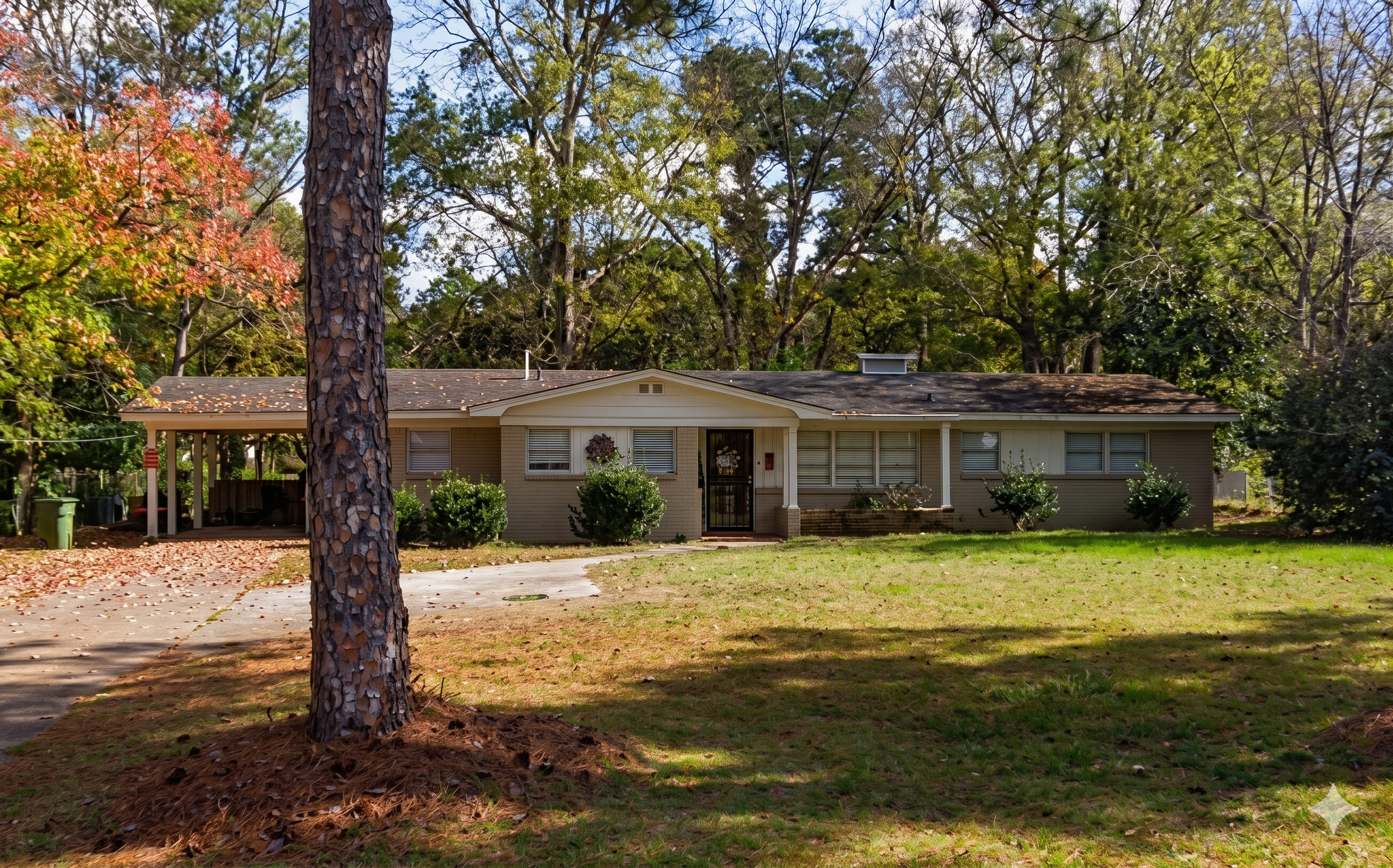 Montgomery House: 2633 Ashlawn Dr