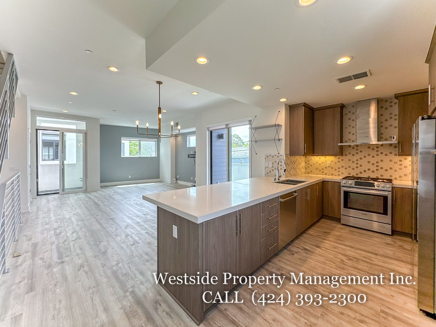 Los Angeles House: 3309 Aria Ln