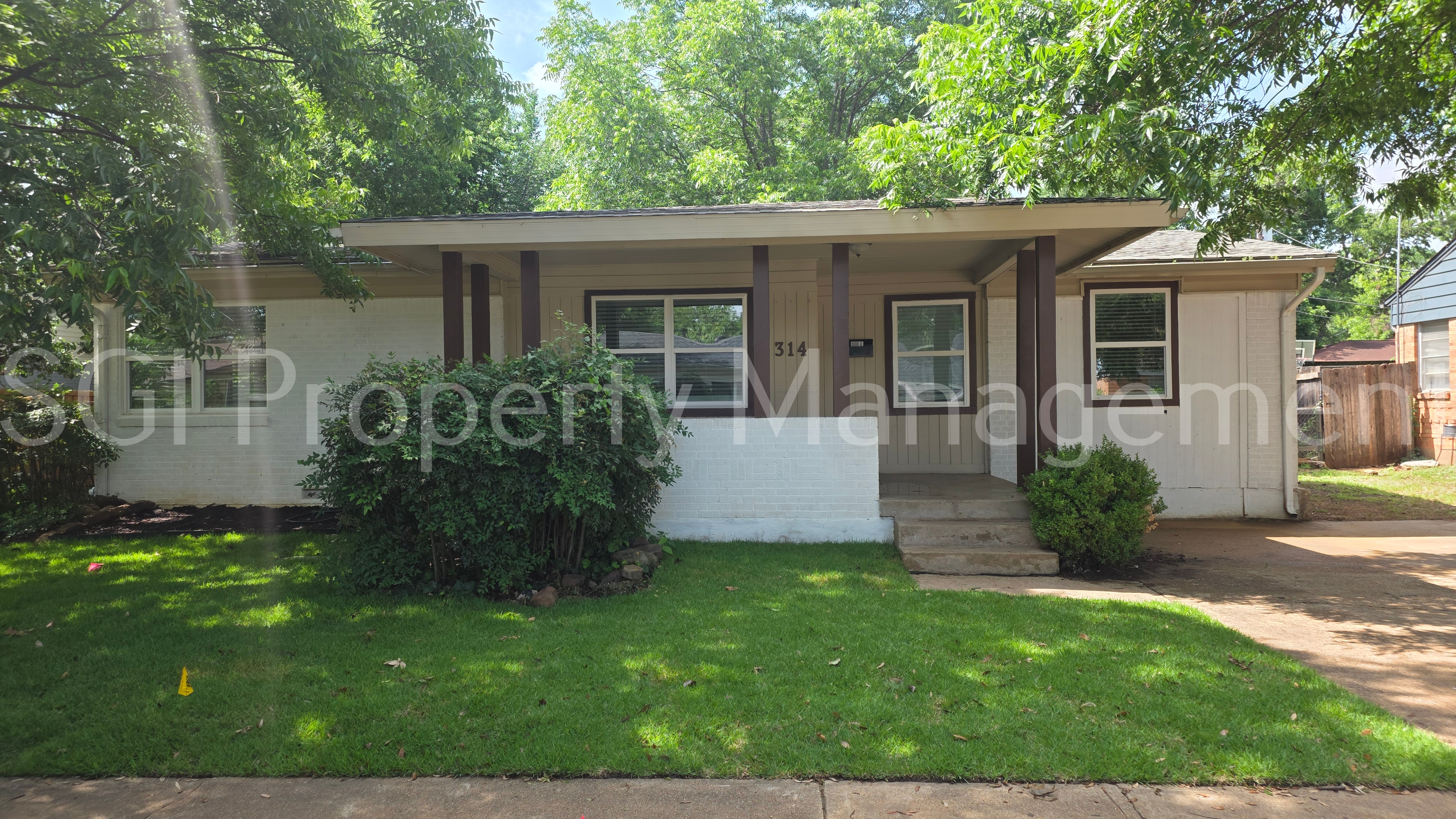 Irving House: 314 16th St W