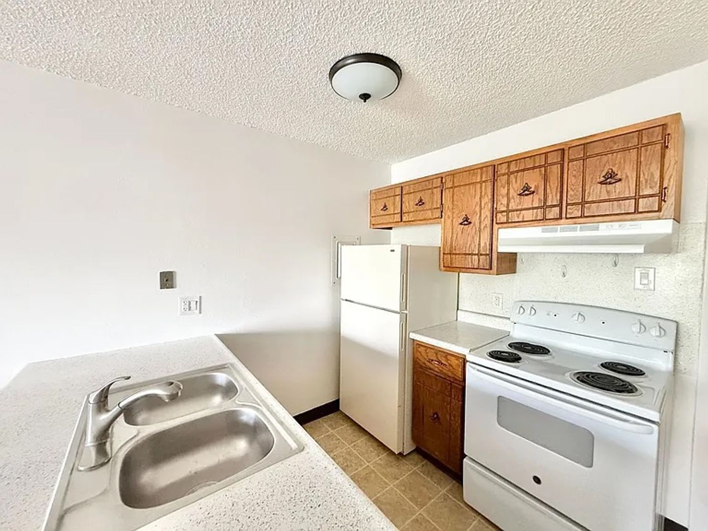 Pueblo Condo: 1691 Moore Avenue