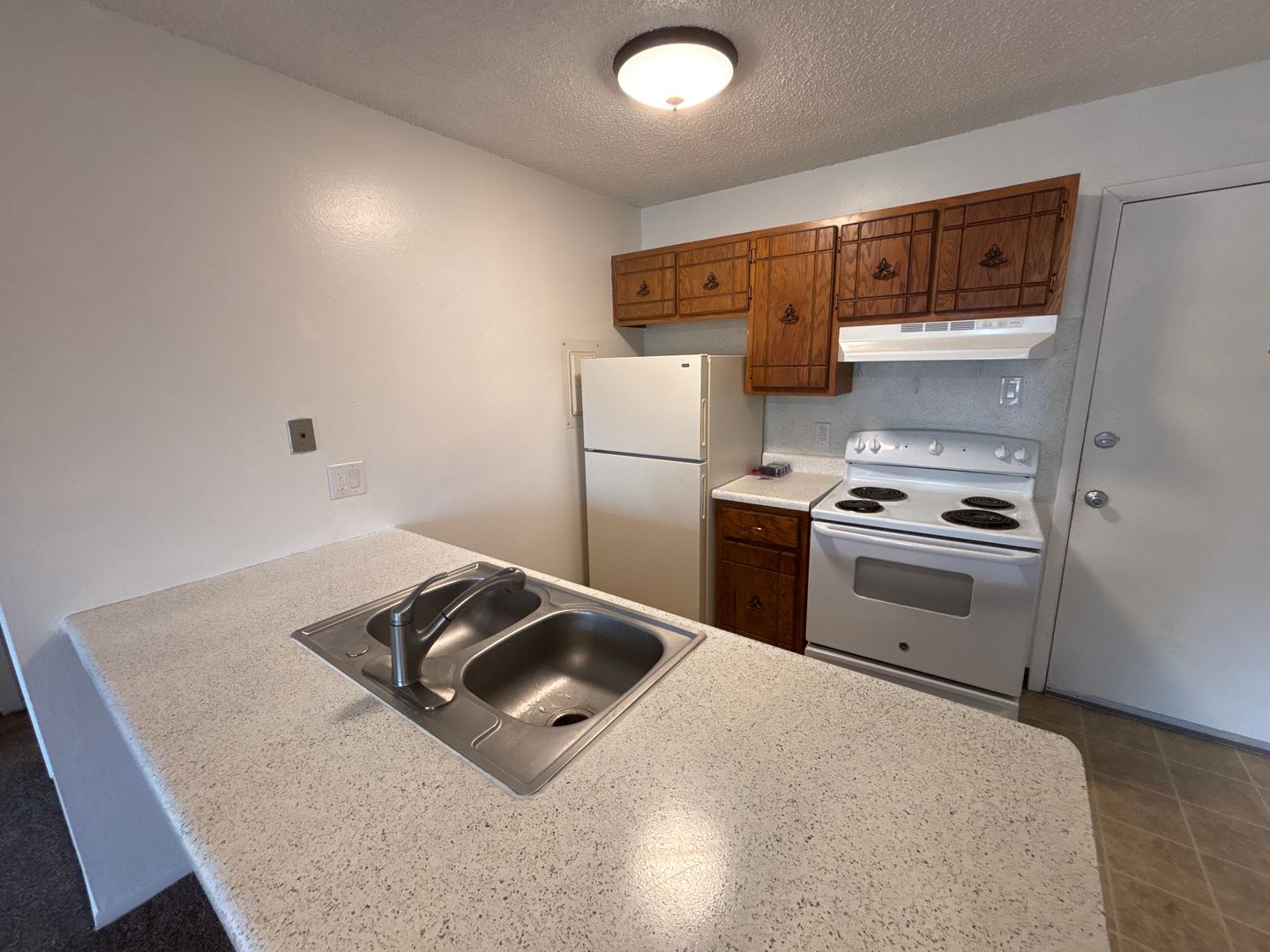 Pueblo Condo: 1691 Moore Avenue