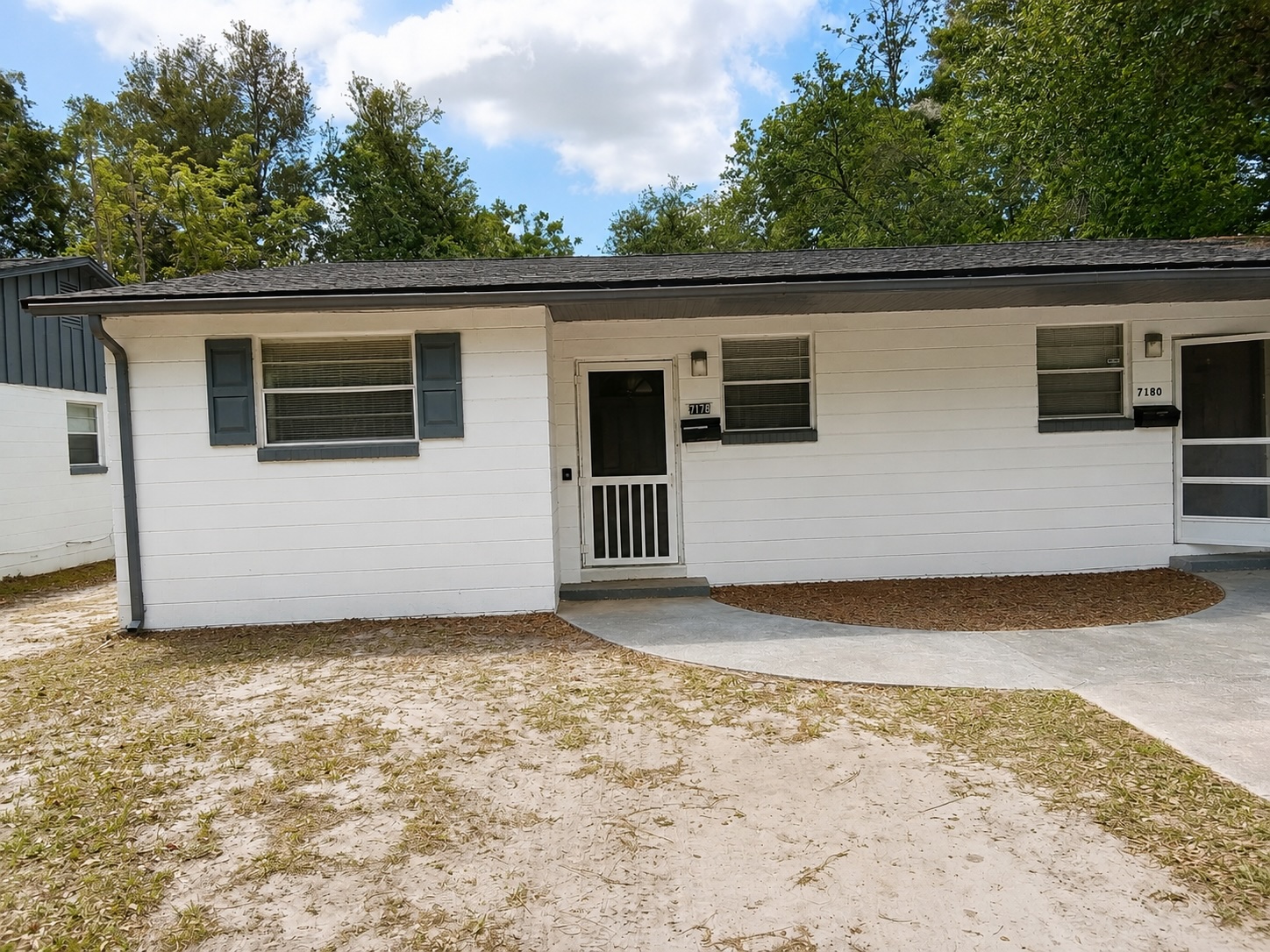 Jacksonville House: 7178 Conant Ave