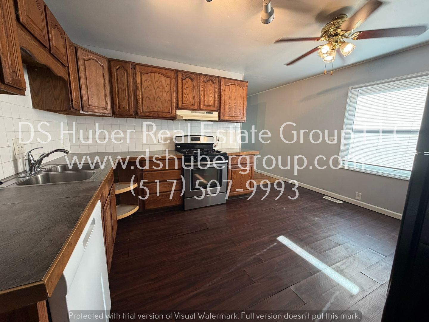 Lansing House: 2823 Hillcrest St