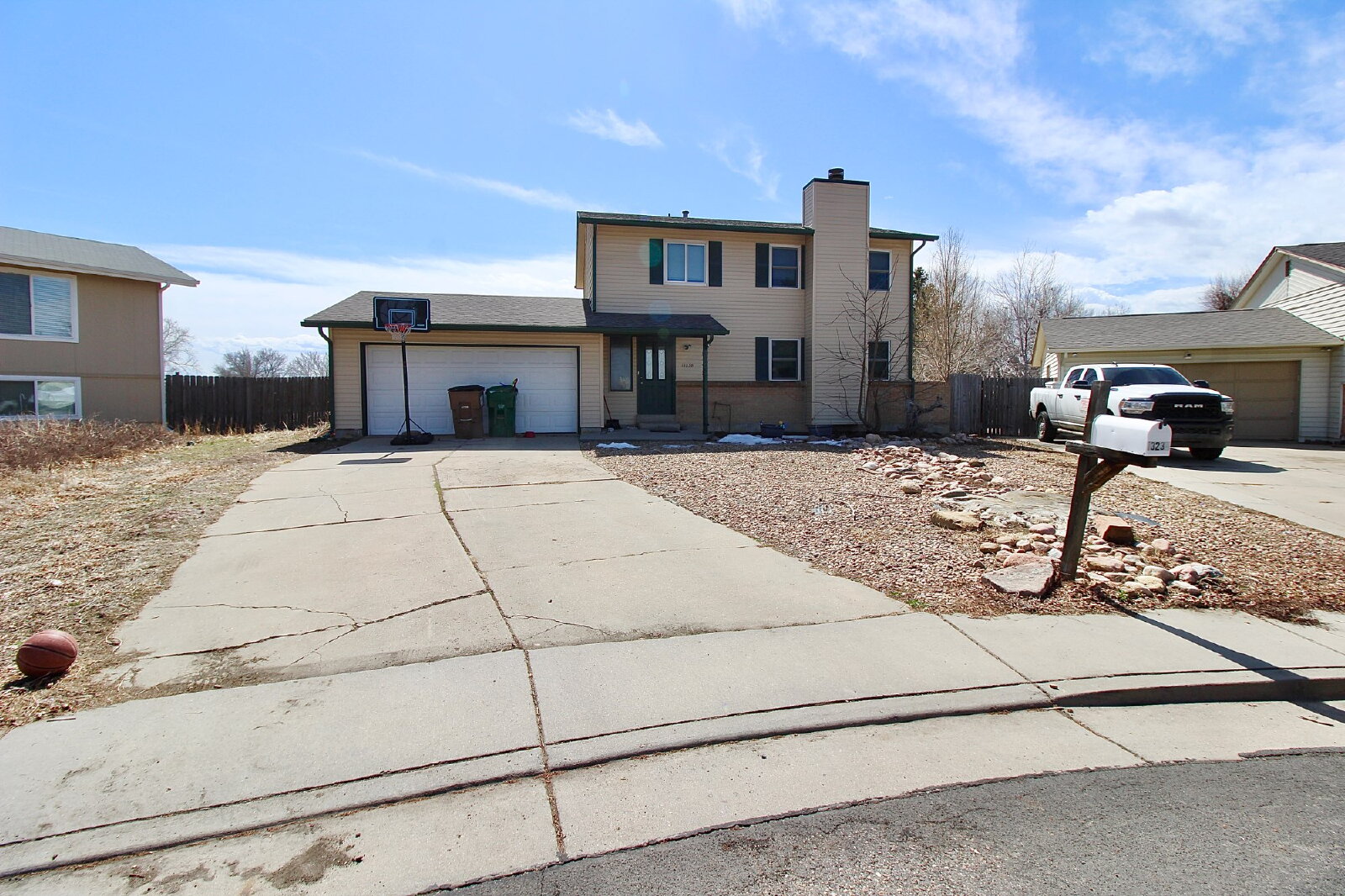 Broomfield House: 13238 Alcott Circle