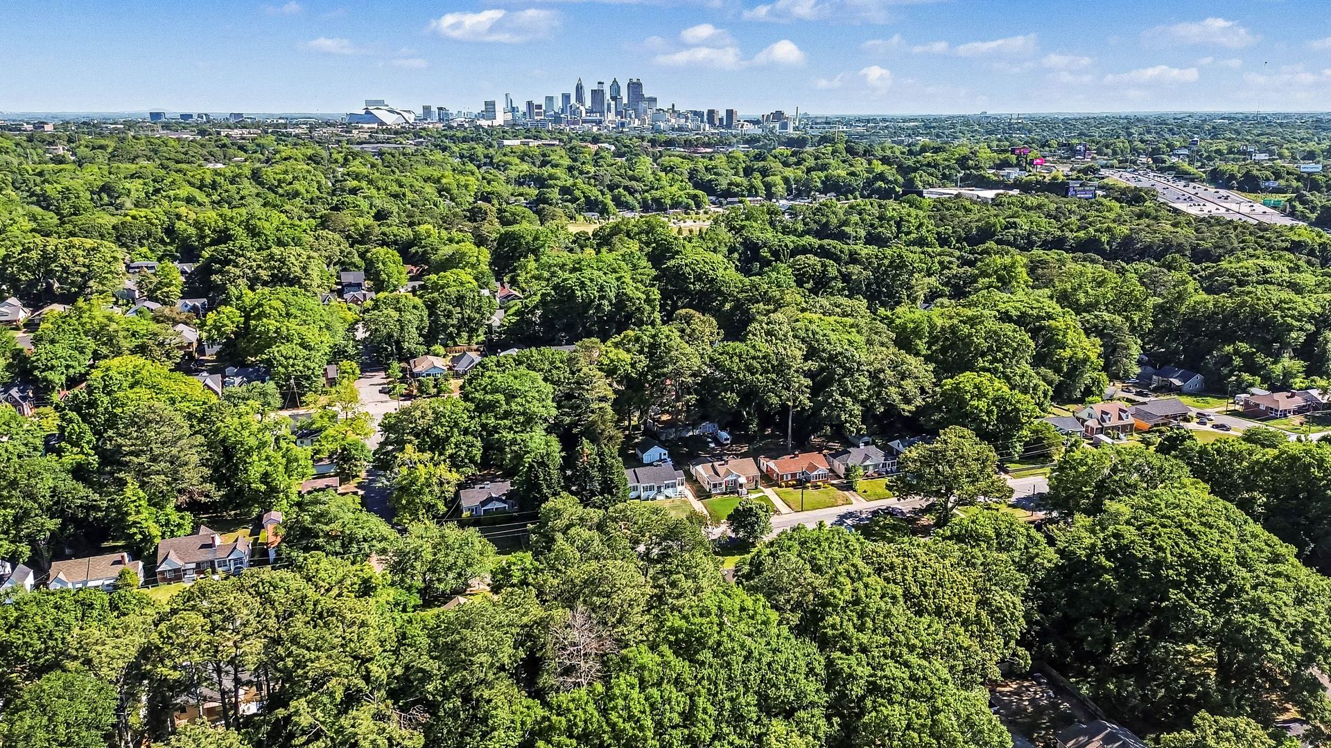 Atlanta House: 490 Lynnhaven SW