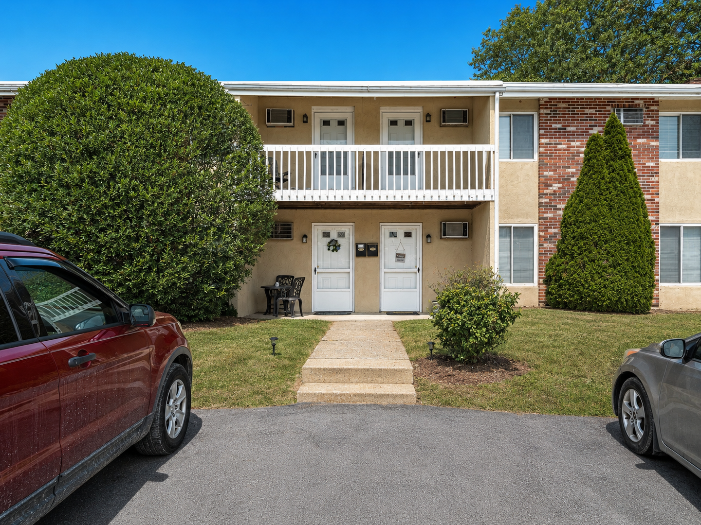 West Chester Condo: 409 E Washington St (300 Penn St Apartments)