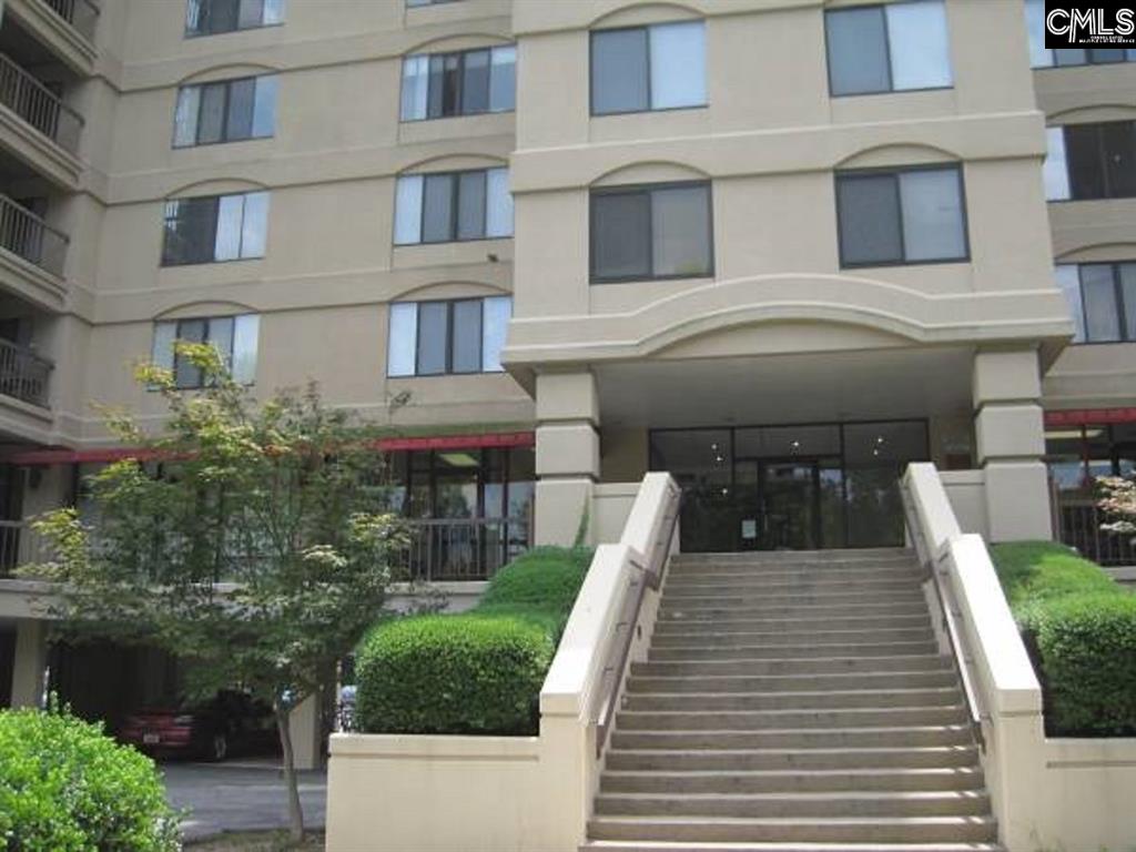 Columbia Townhome: 1600 Park Cir