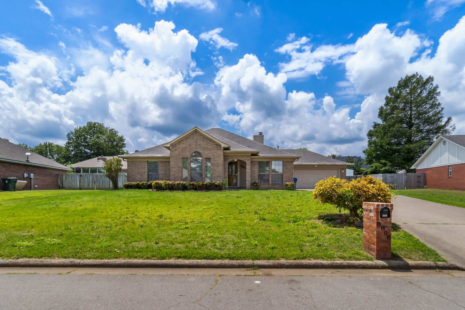 Fort Smith House: 8808 Timberlyn Way