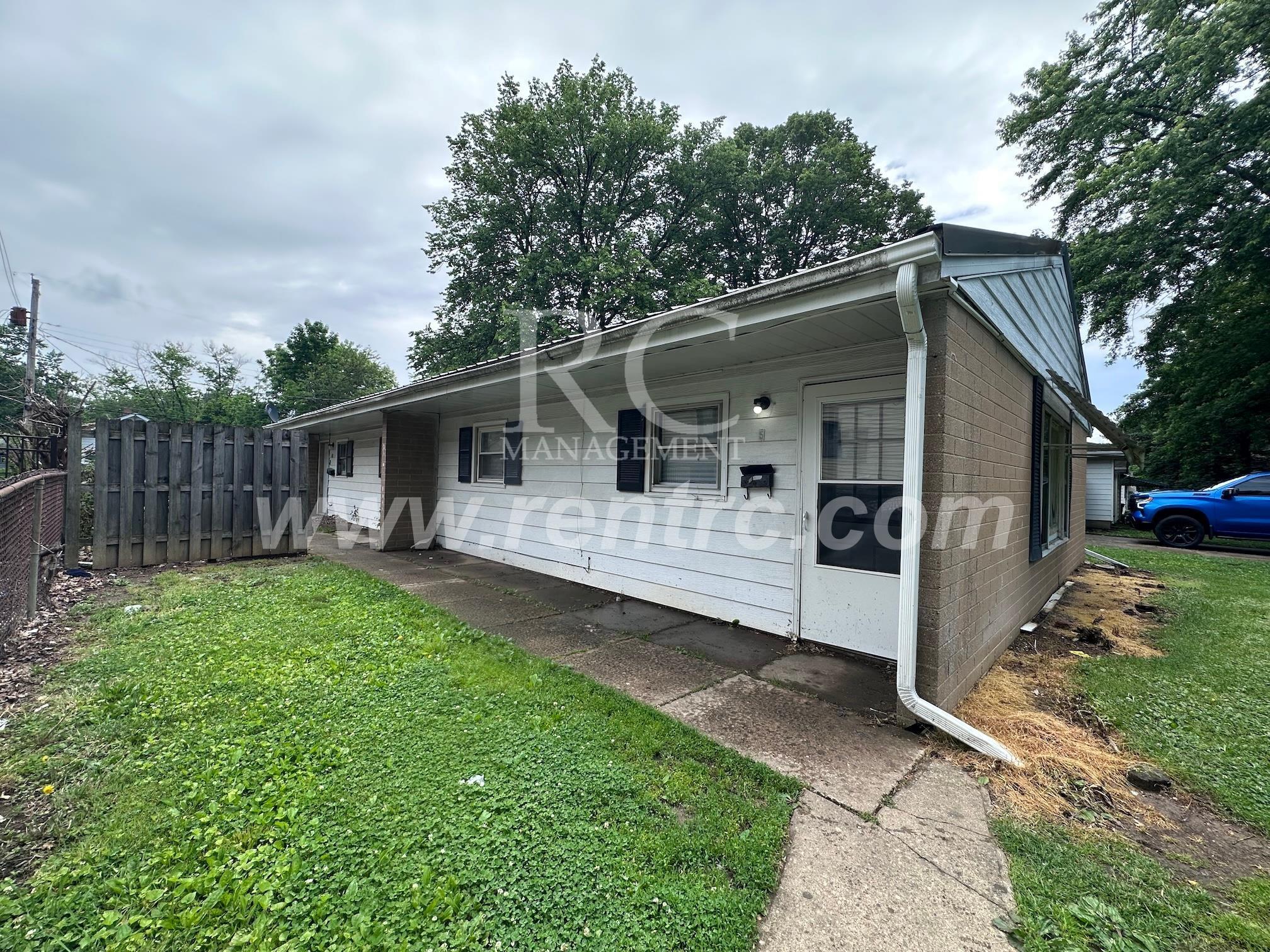 Danville House: 5 Grace