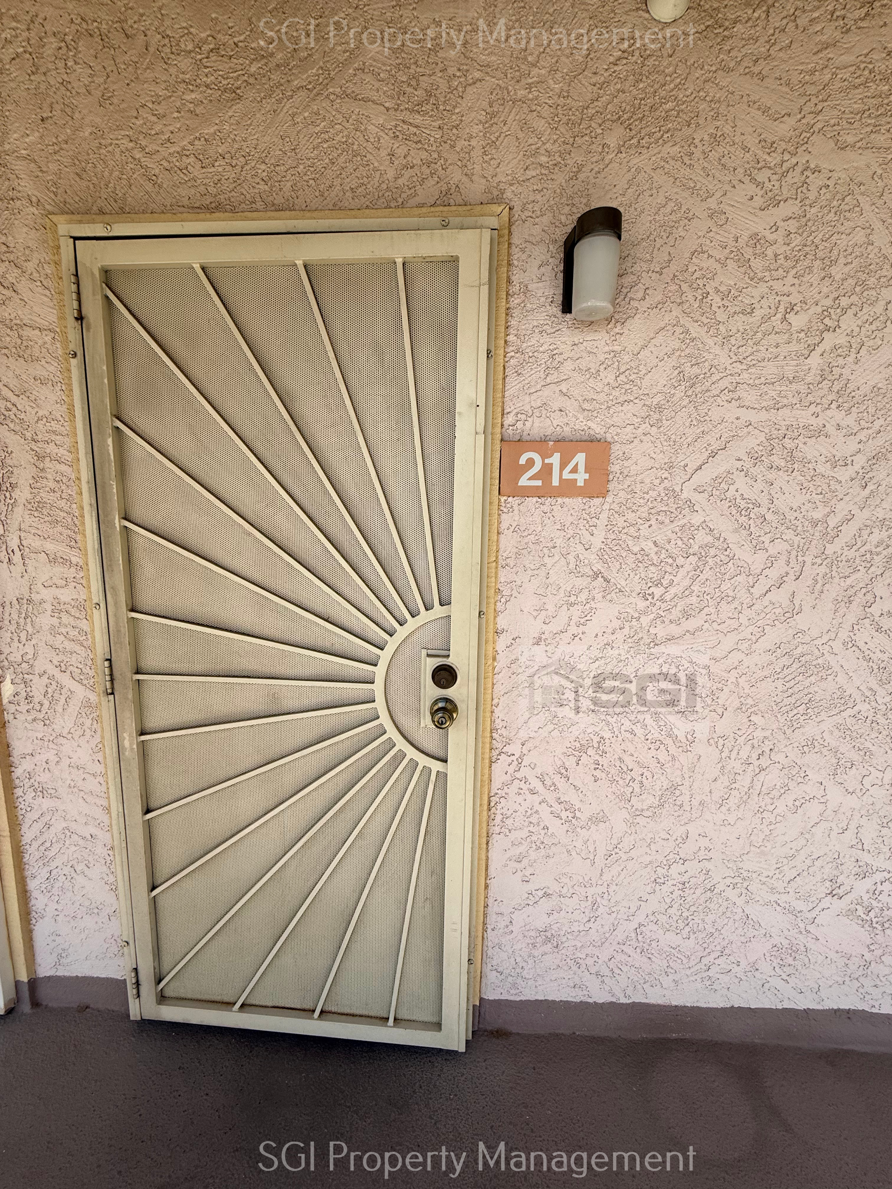 Surprise House: 12123 W Bell Rd