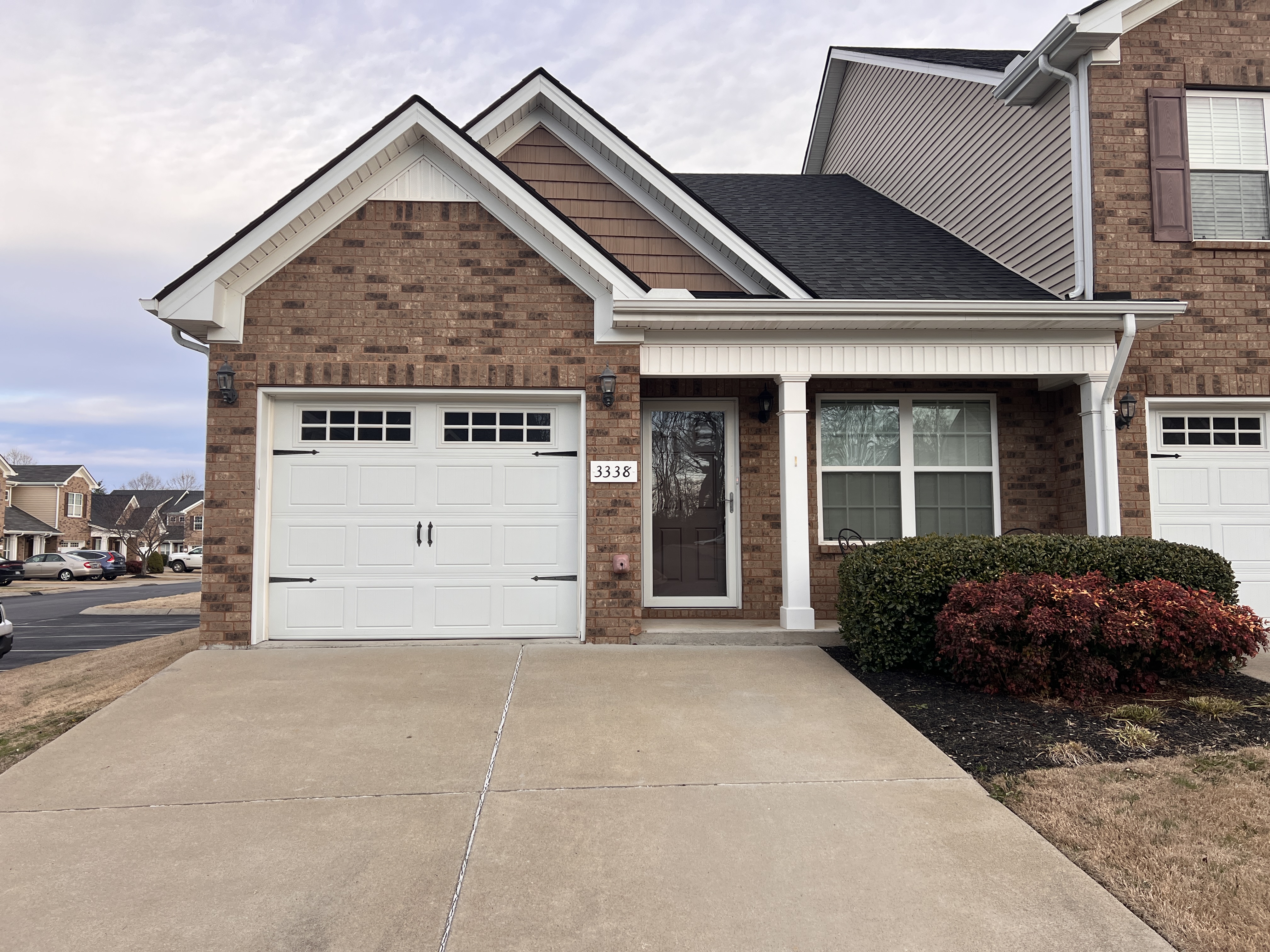 Murfreesboro House: 3338 Stormello Ln
