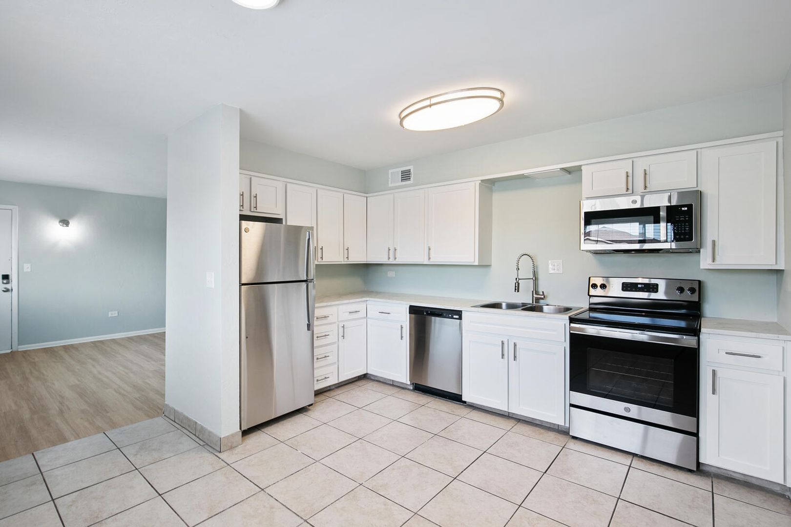Lakewood Condo: 1216 Pierce Street