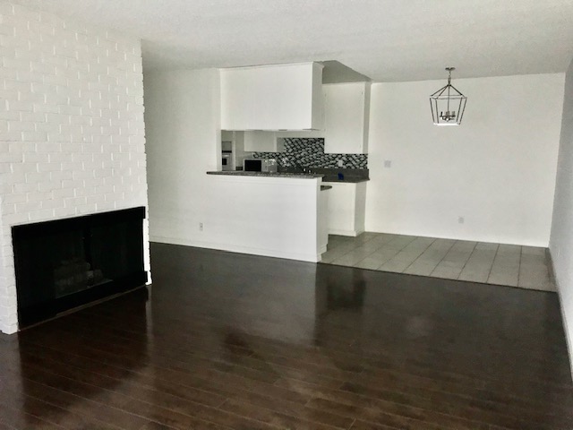 Los Angeles Apartment: 11275 Westminster Ave