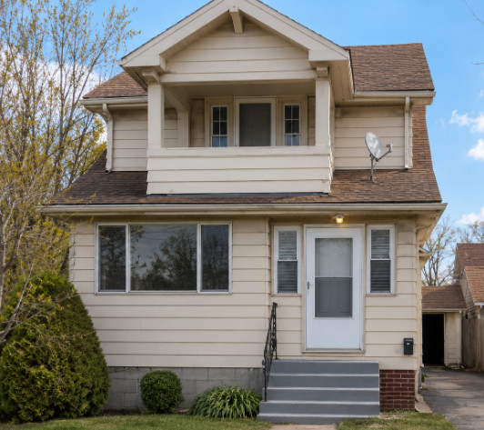 Cleveland House: 4301 W 47th St