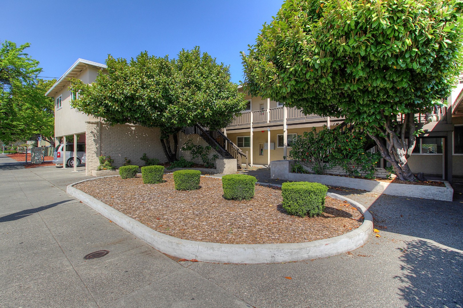 Santa Rosa Condo: 805 West 9th Street