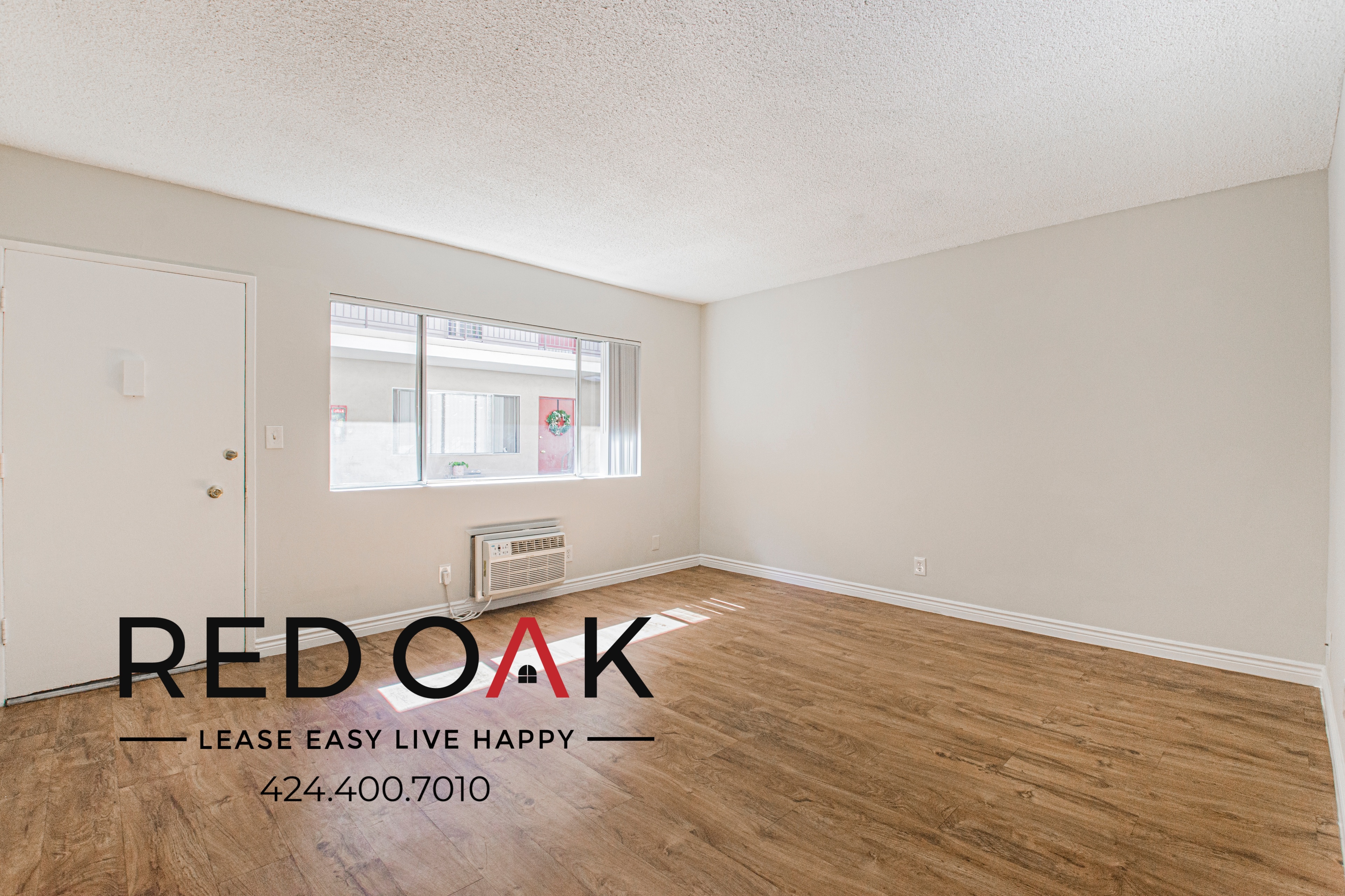 Los Angeles Condo: 3399 Bennett Dr
