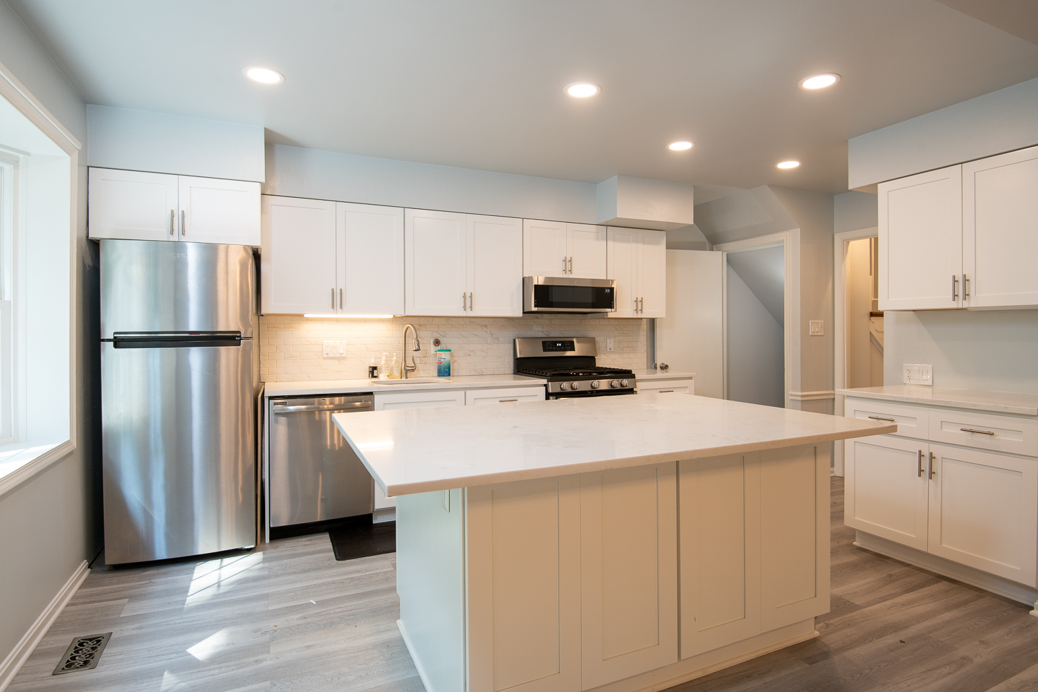 Fairfax House: 3202 Adams Ct