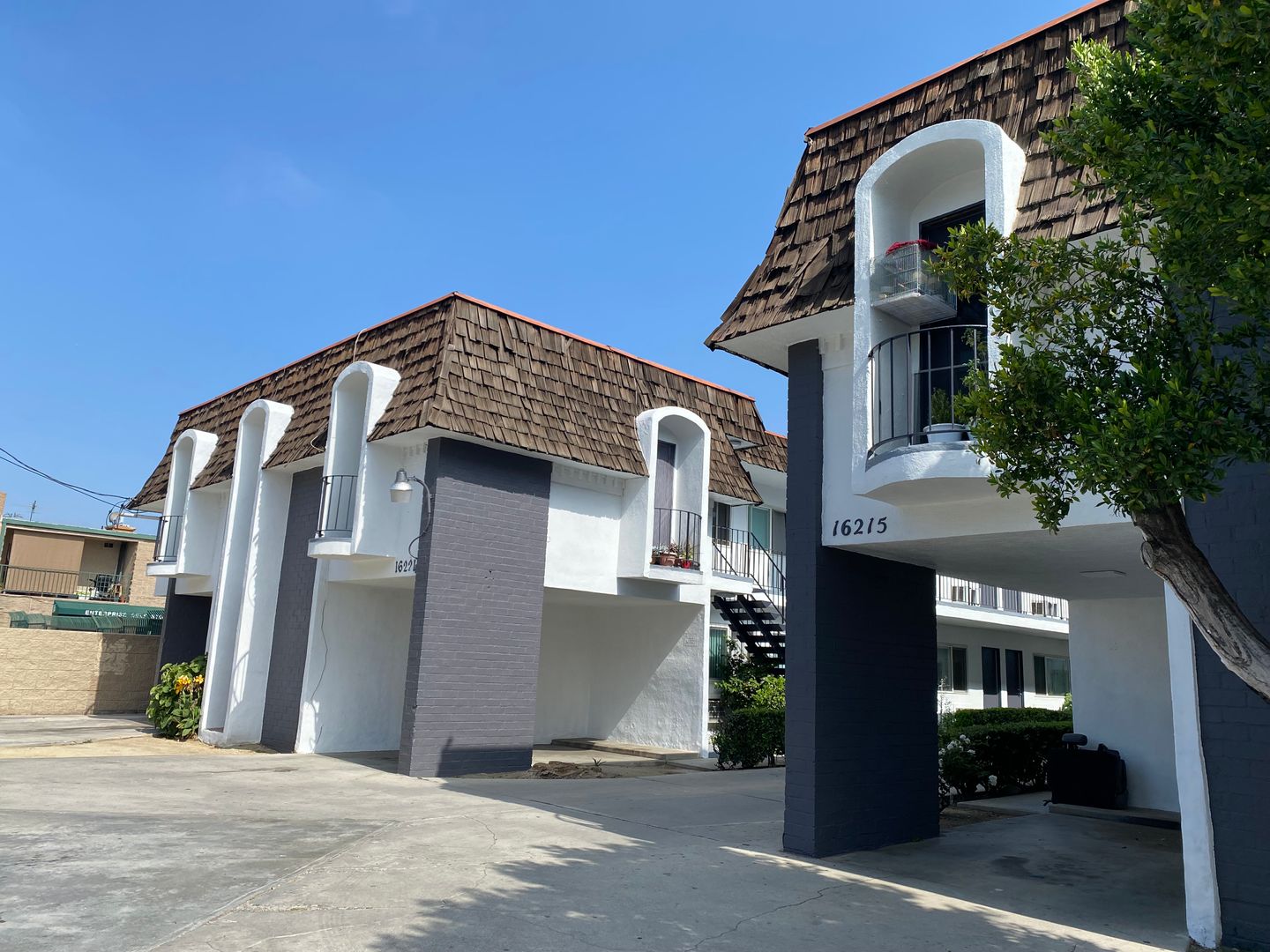 Van Nuys Condo: 16215 Vanowen St.