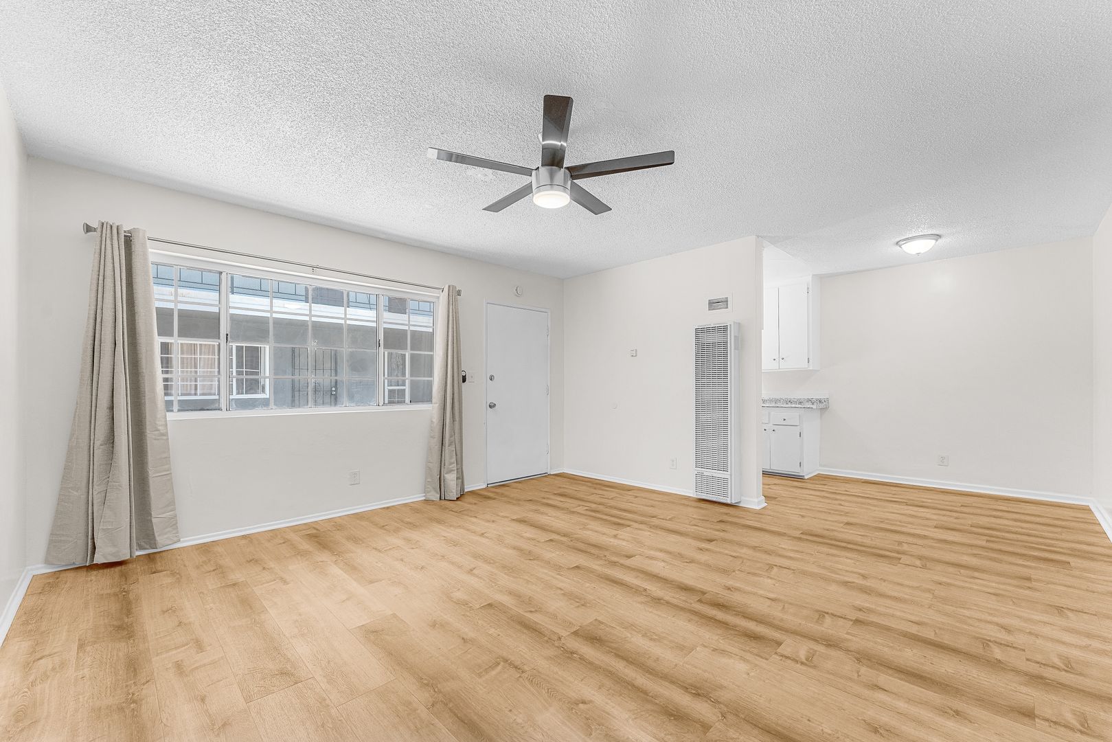 Long Beach Condo: 1850 Gardenia Ave.