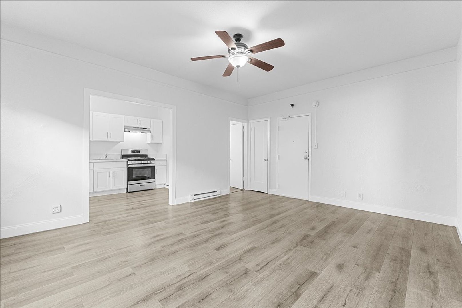 Los Angeles Apartment: 124 N. Westmoreland Ave