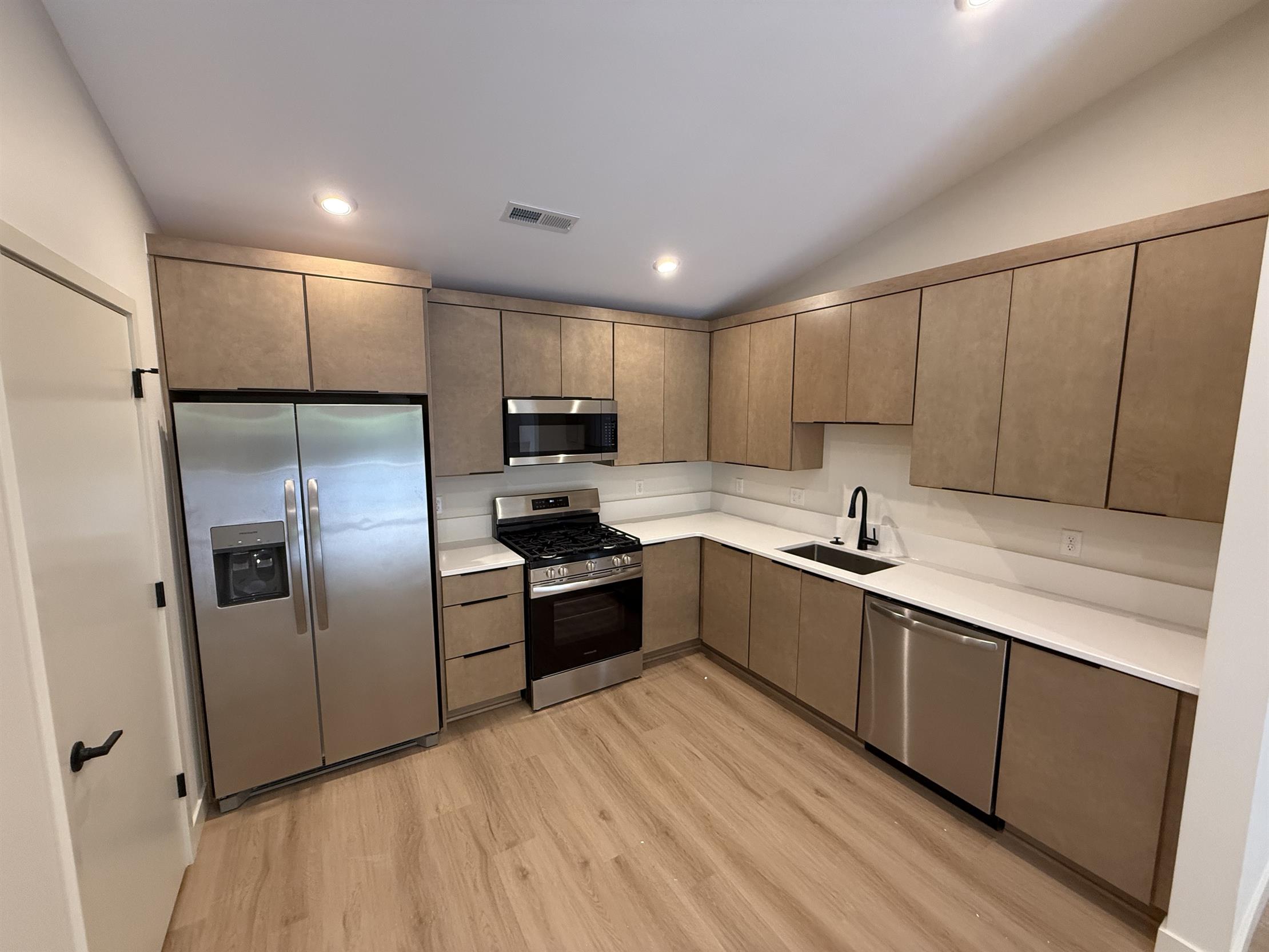 Coralville Condo: 927 Boston Way