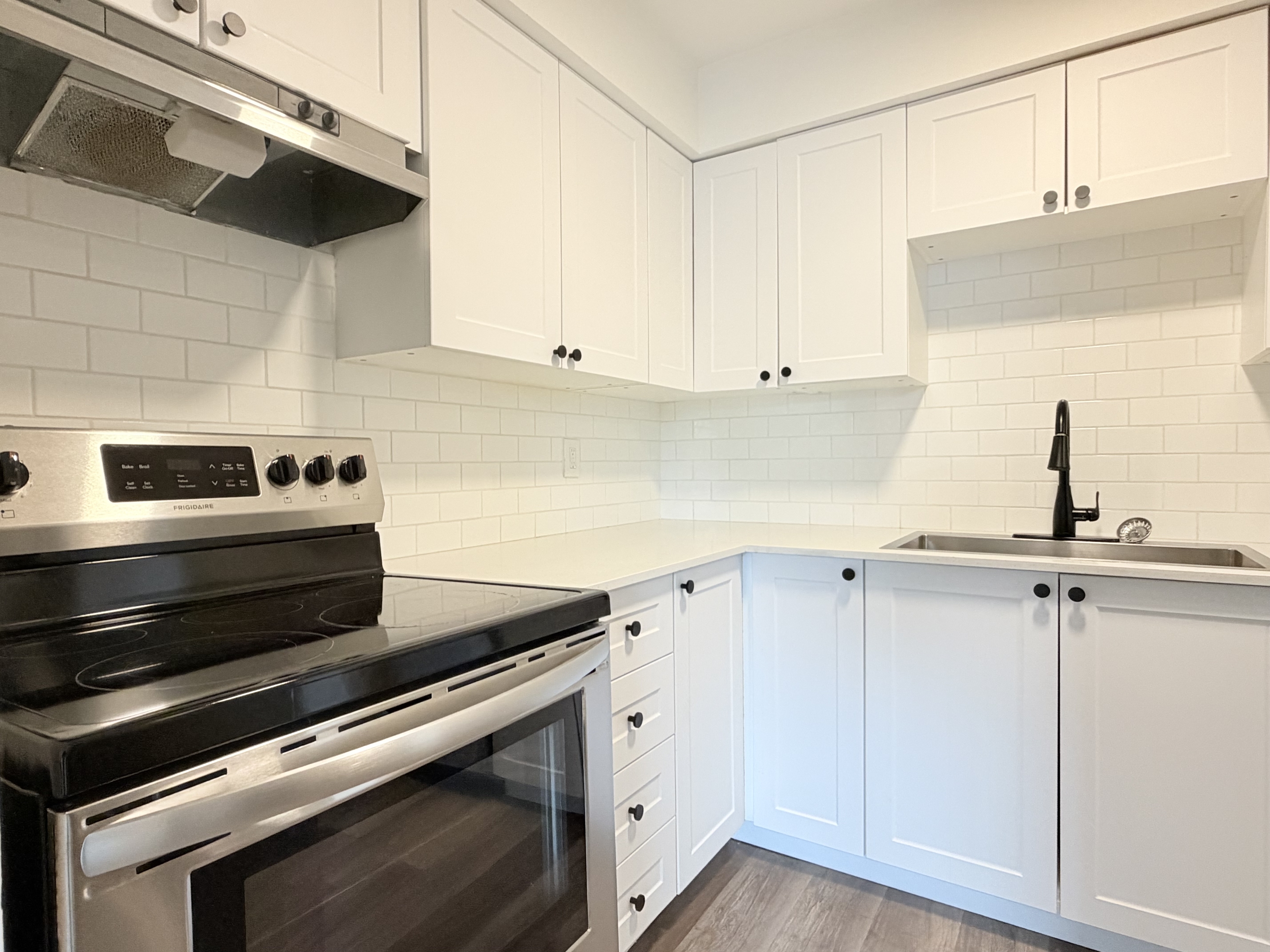 Windsor Condo: 1985 Westcott Rd