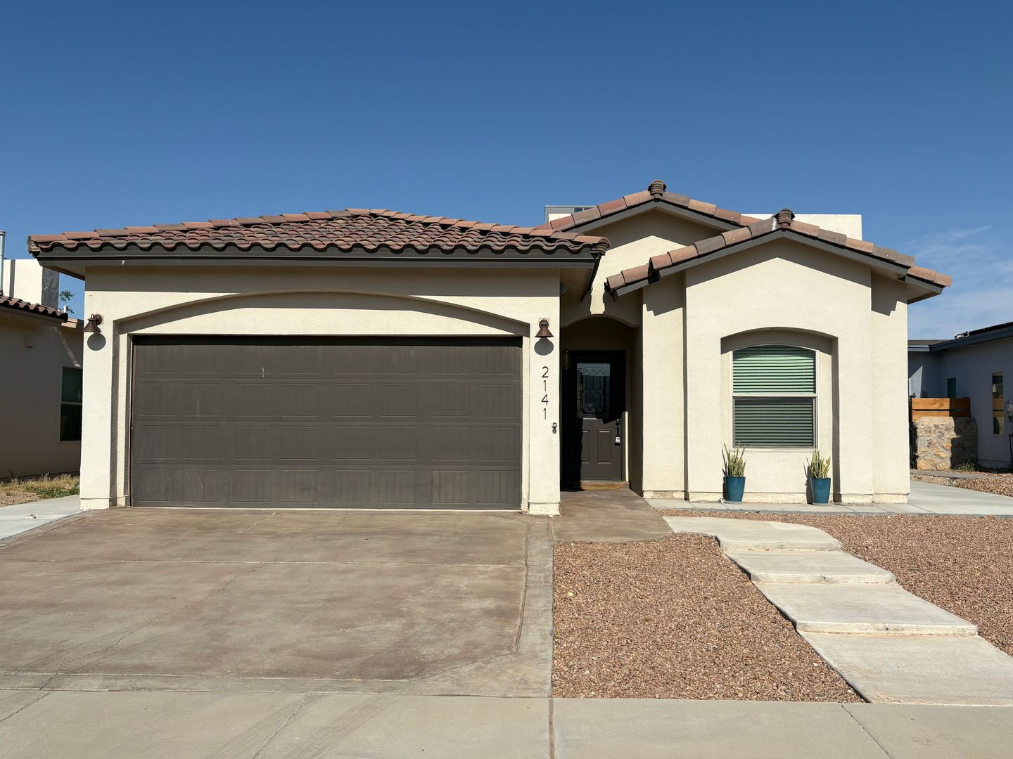 El Paso House: 2141 Carlos Leon Pl