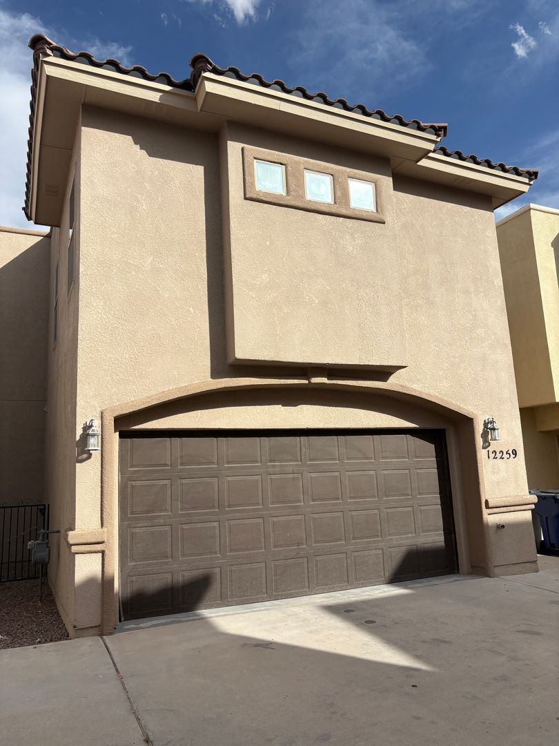 El Paso House: 12259 Gaudi Way