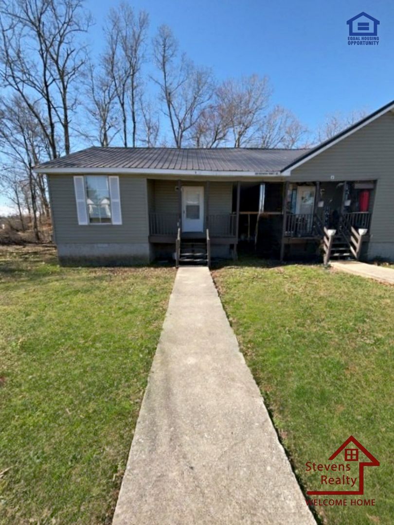 Mcminnville House: 106 Dogwood Pointe Dr