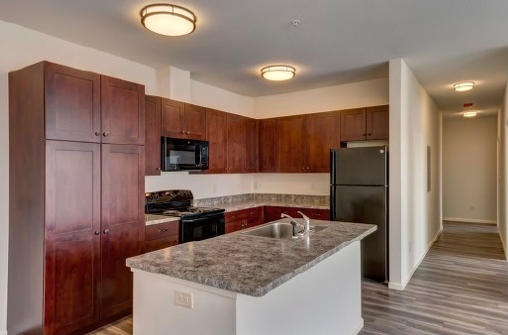 Lakewood Apartment: 1230 Pierce St