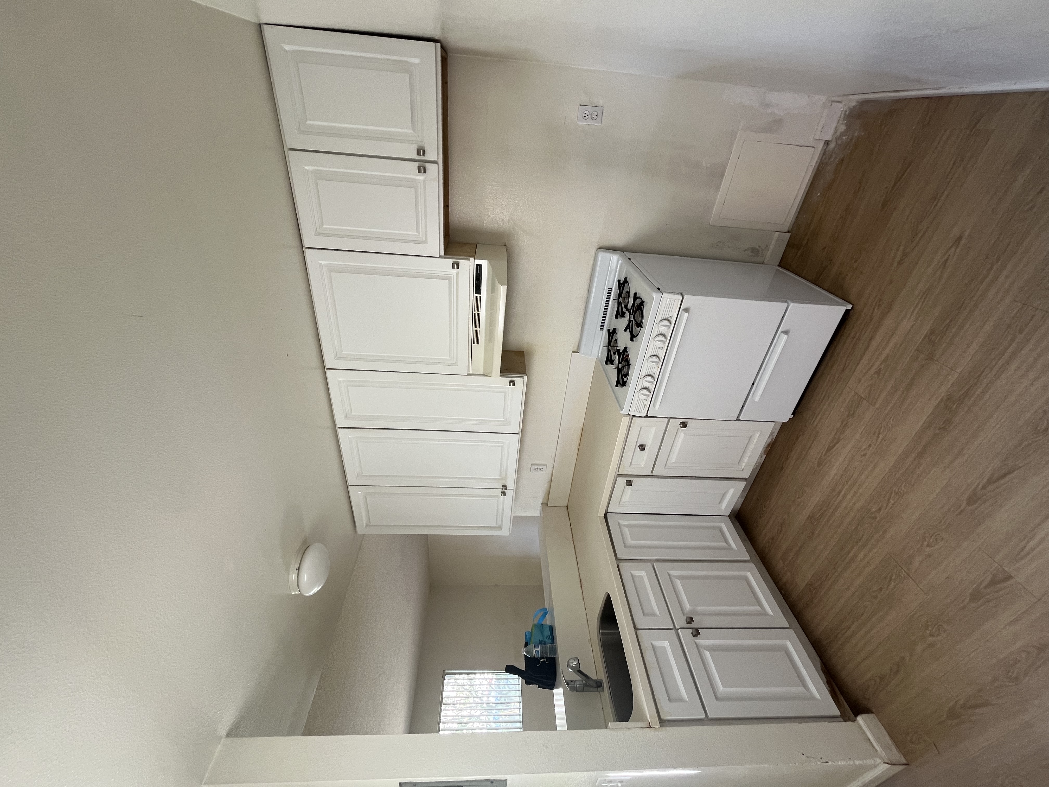 North Hollywood Condo: 11438 Killion St.