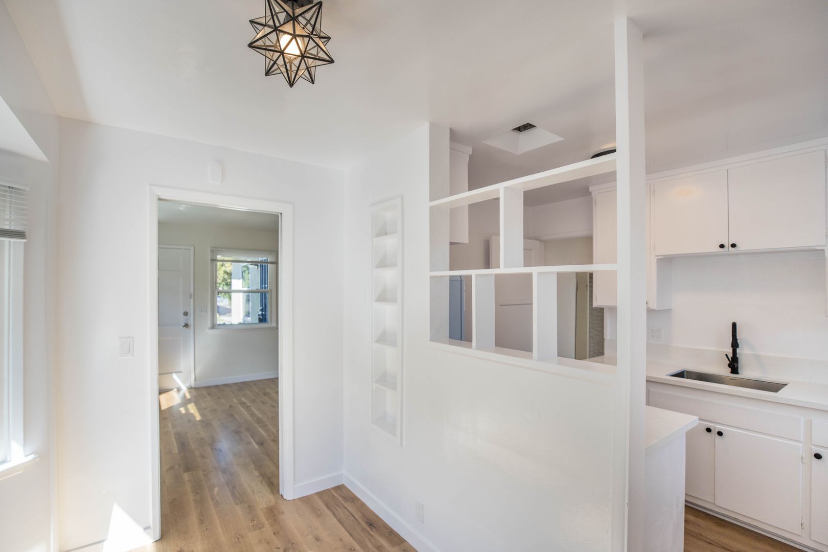 Los Angeles Condo: 11928 Venice Blvd