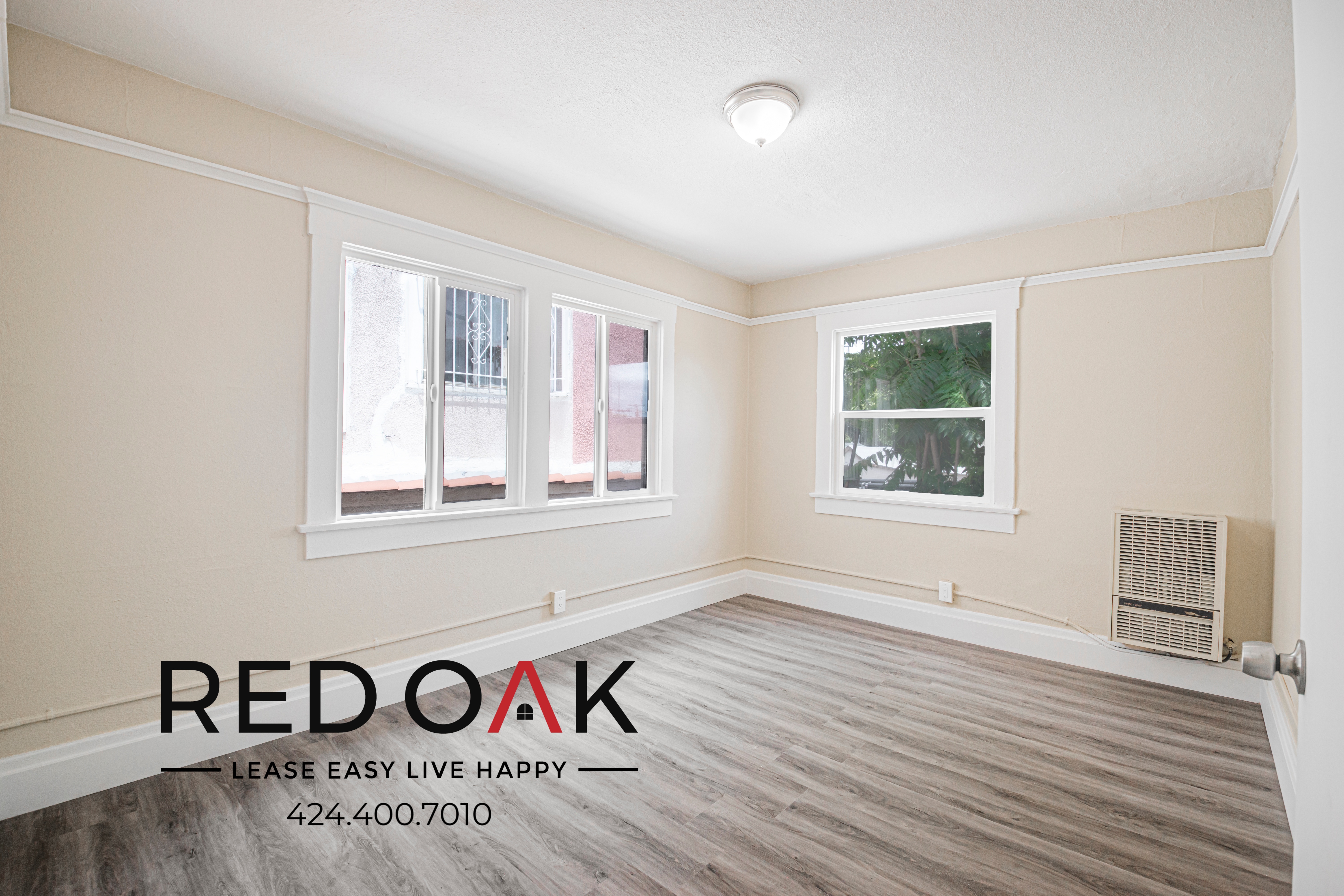 Los Angeles Condo: 4725 3/4 S Main St