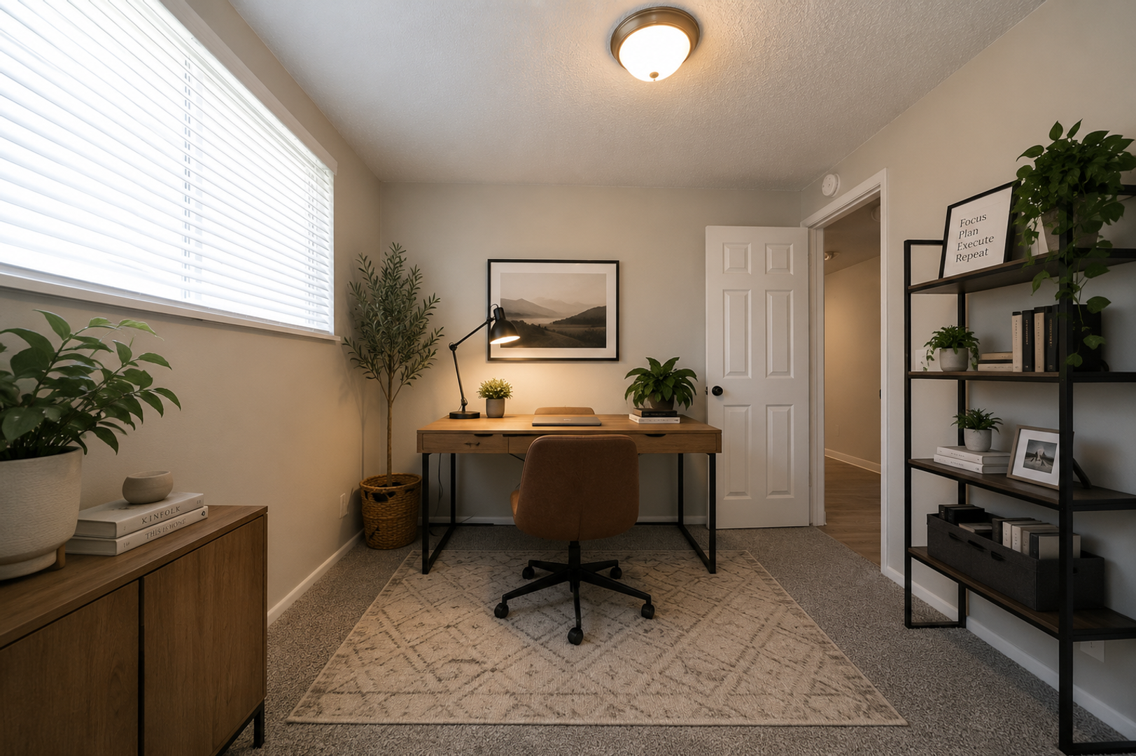 Murray Apartment: 2 Regal St