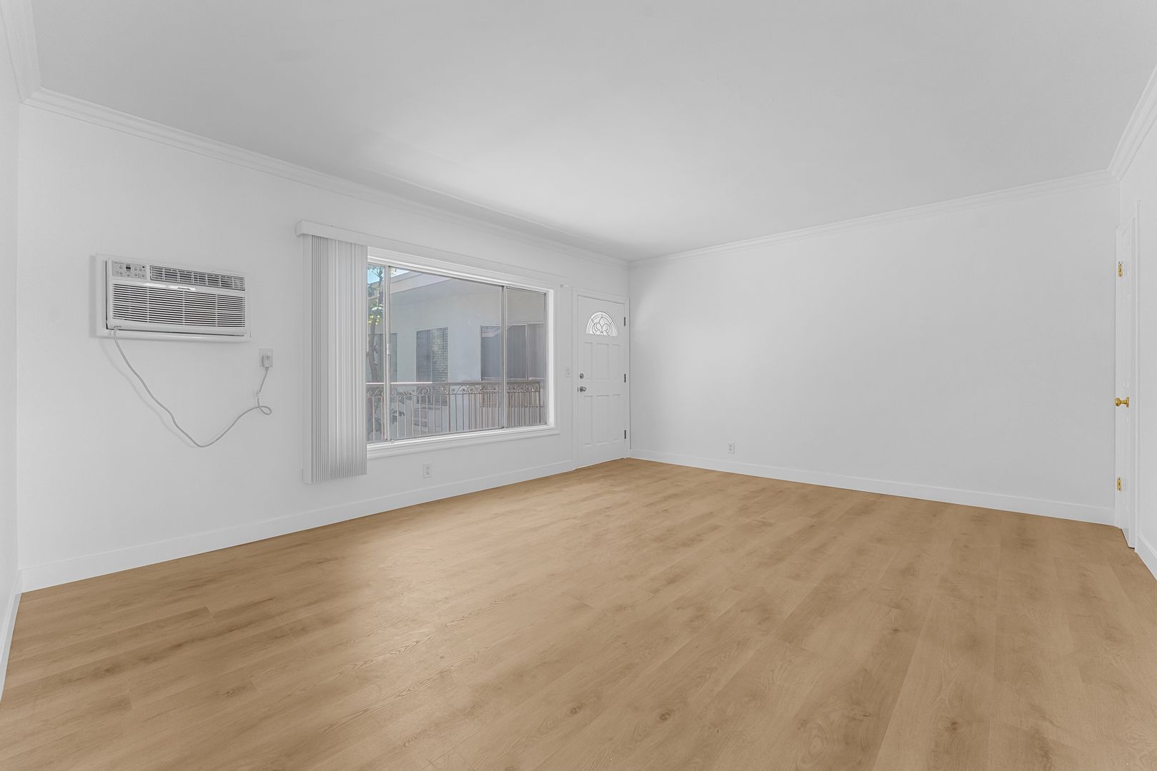 North Hollywood Condo: 11661 Erwin Street