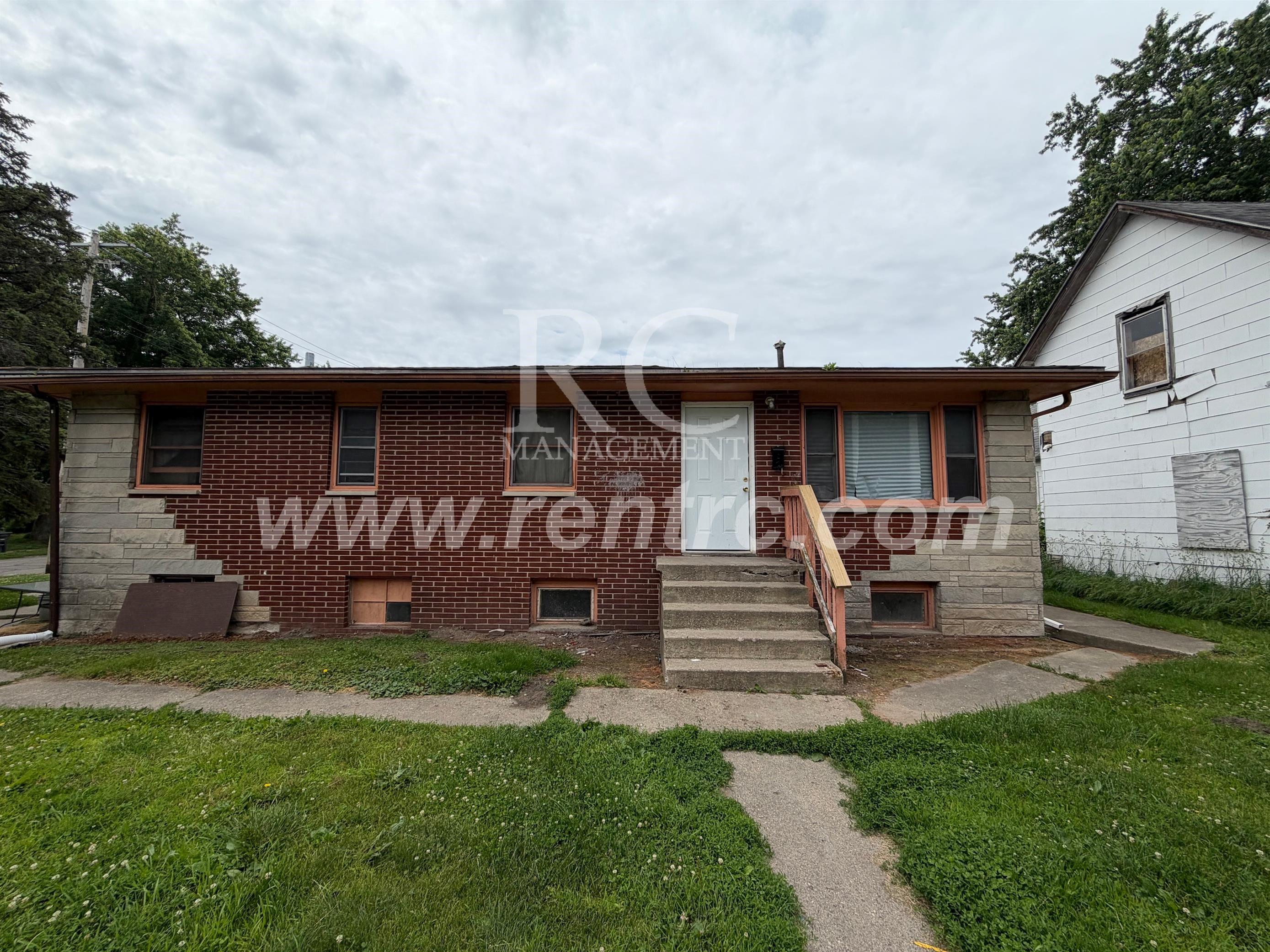 Danville House: 630 South
