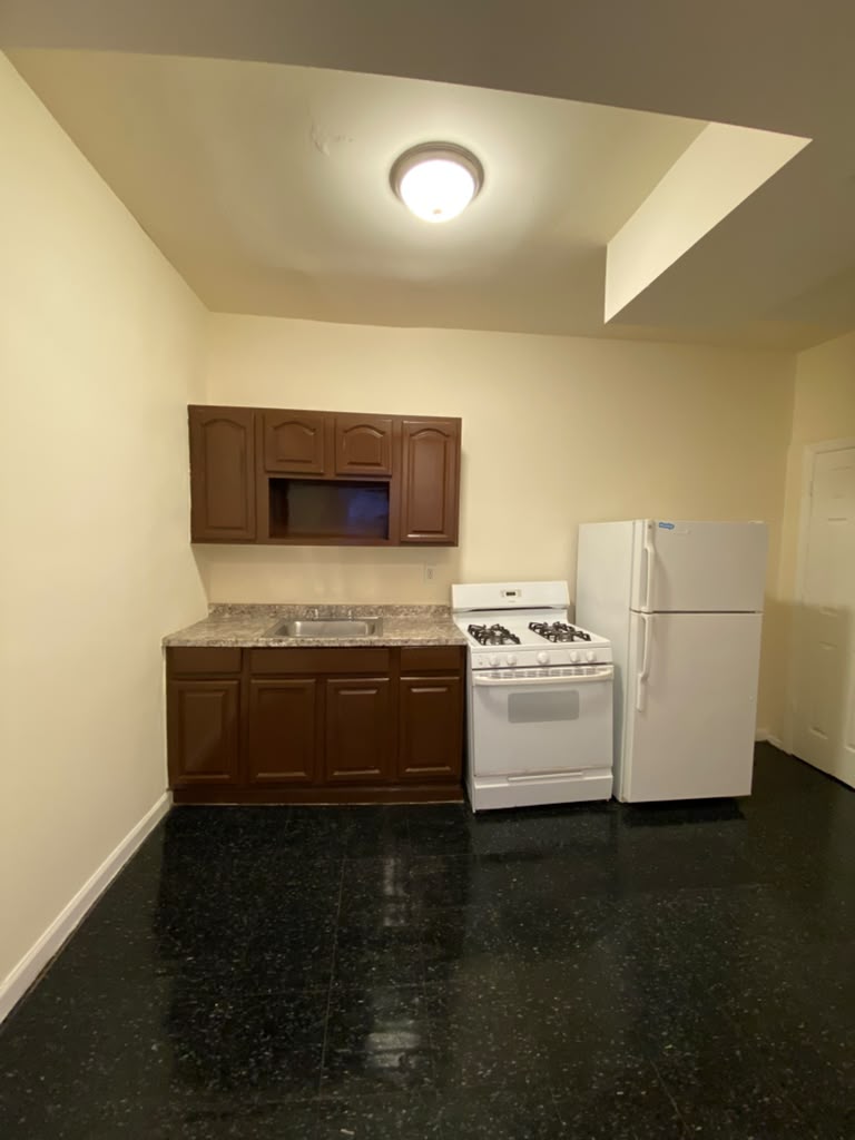 Yonkers Condo: 19 Lawrence St