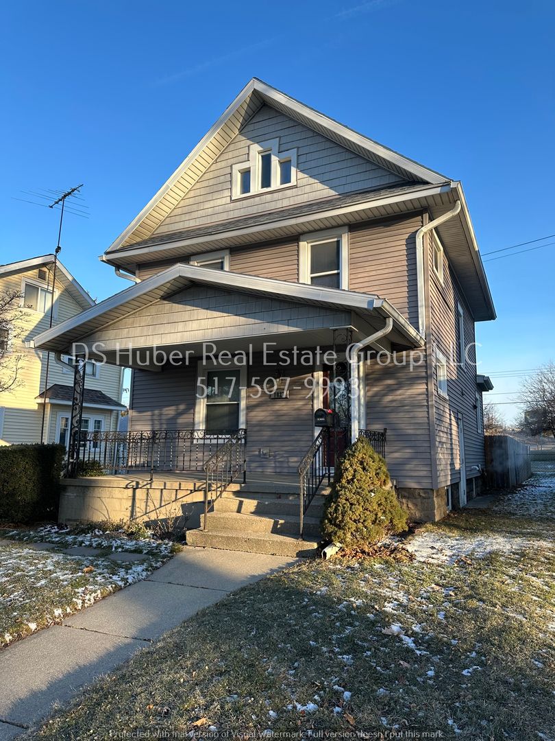 Lansing House: 1027 Climax St.