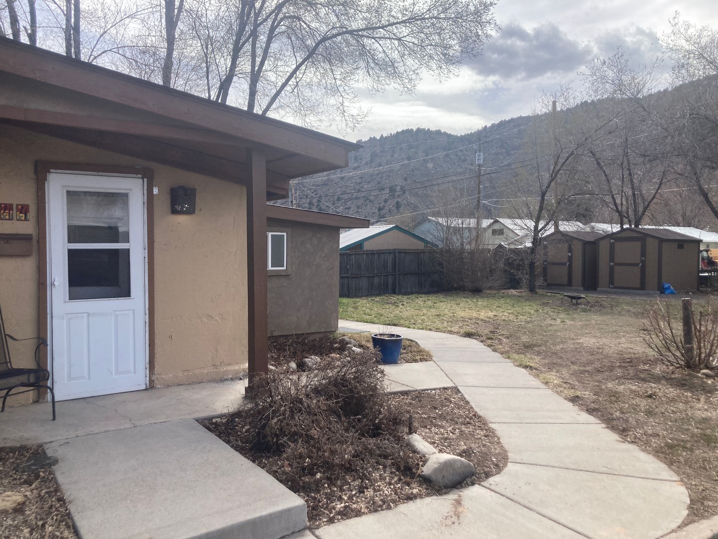 Durango House: 644 East 2nd st