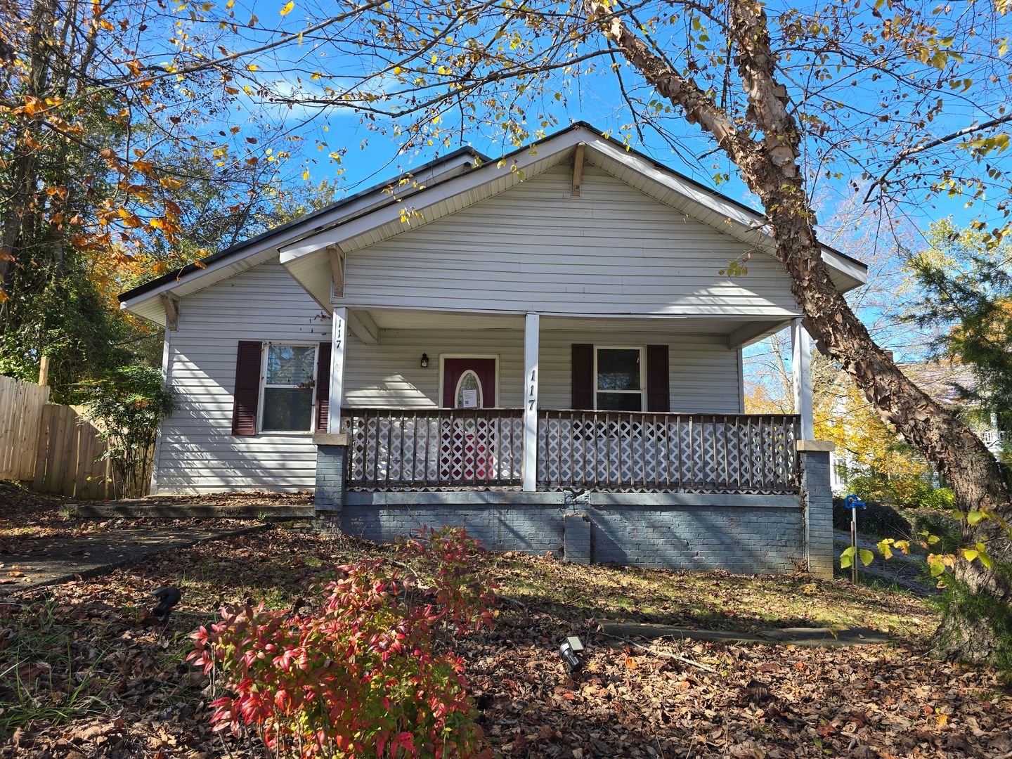 Sparta House: 117 N Main St