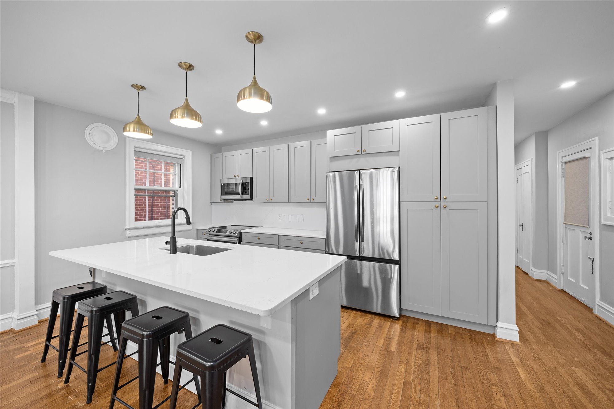 University City Townhome: 7373 Pershing Ave