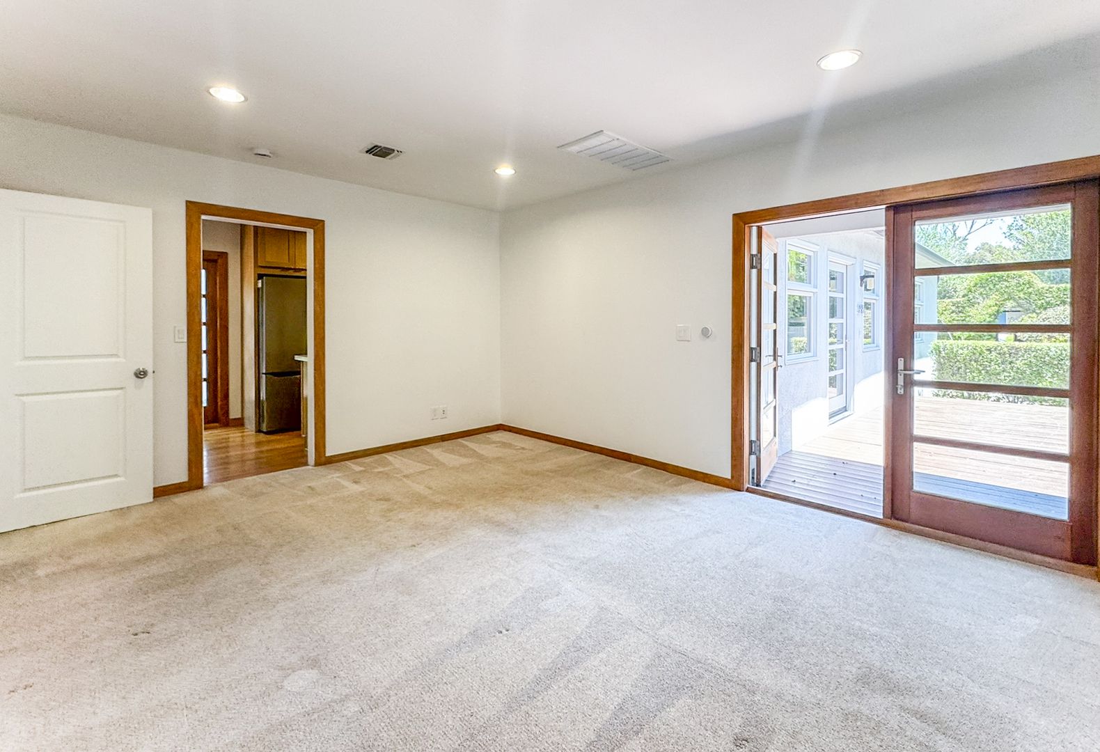 Los Angeles Condo: 3517 Beethoven St.