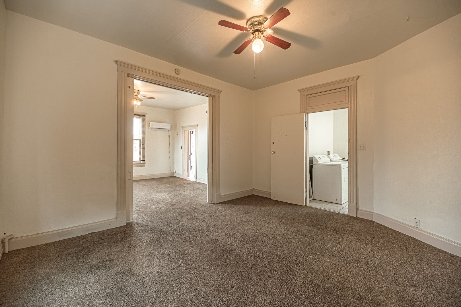 Pueblo Apartment: 207 Midway Ave