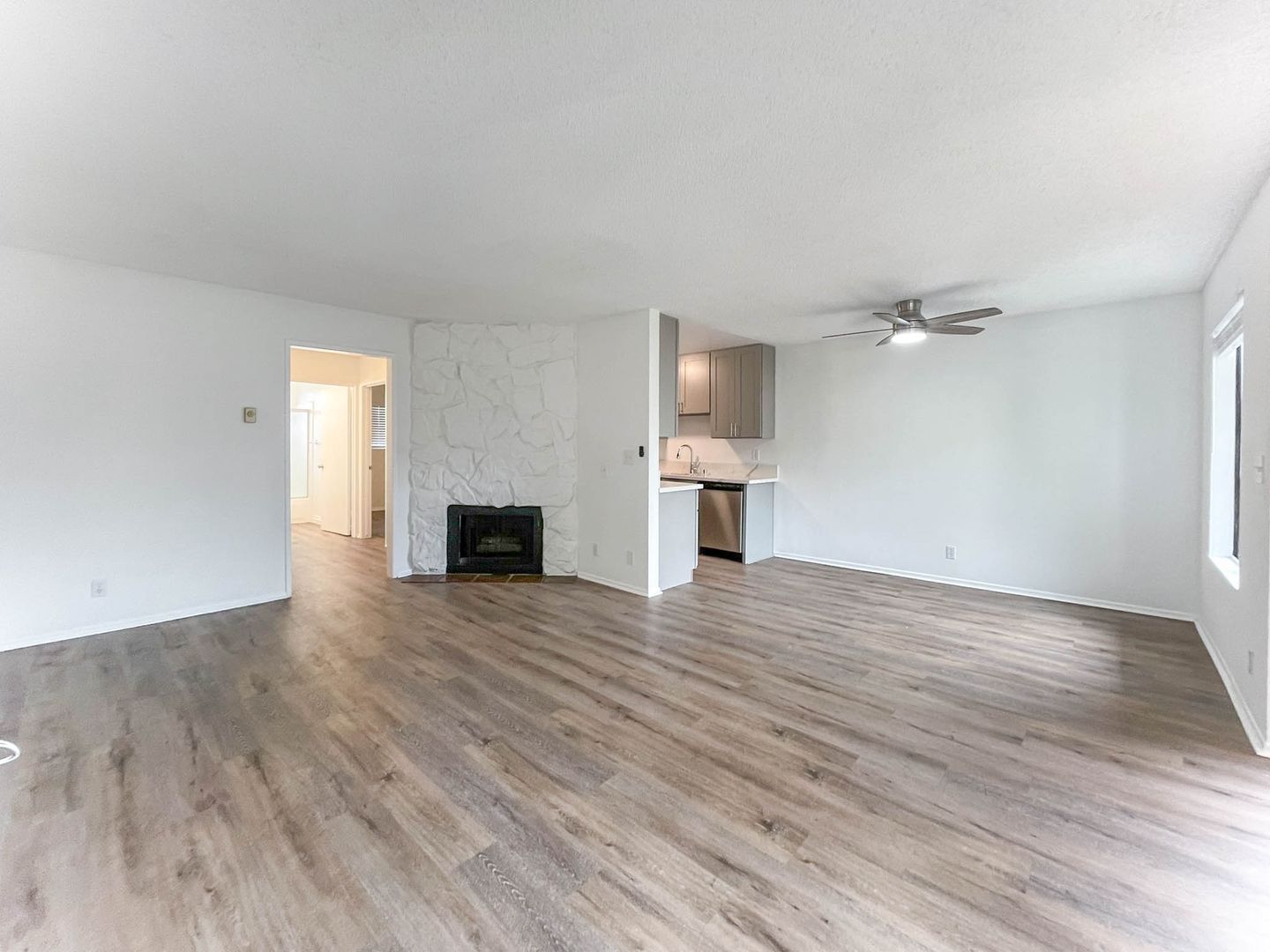 Santa Monica Condo: 1229 Princeton St.